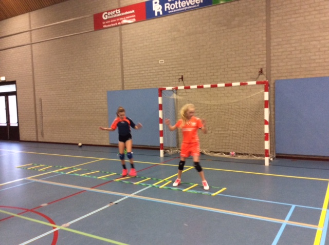 Afbeelding training handbalschool middendrenthe 01022020